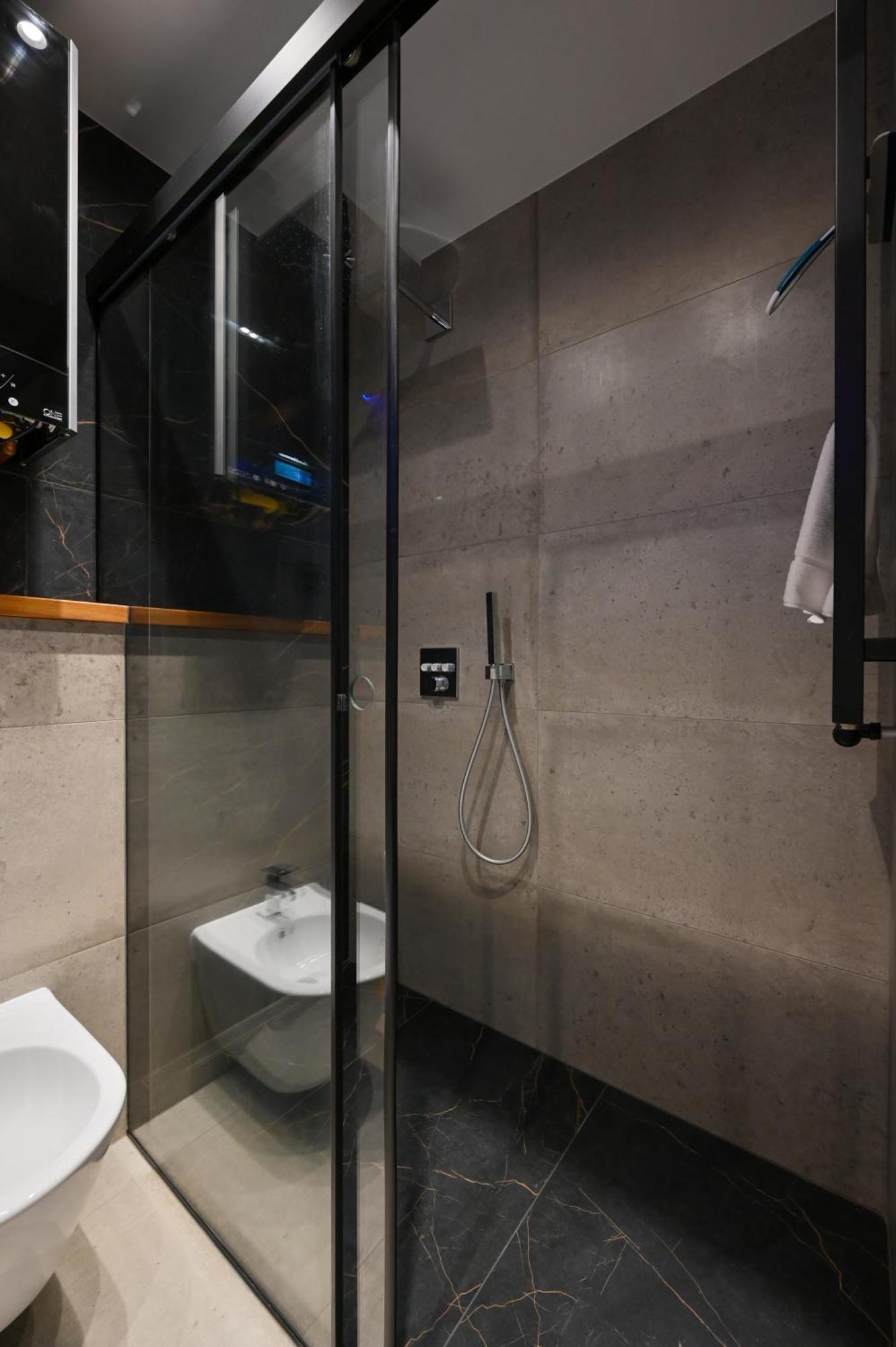 Rentplanet - Apartament Kasztelanska Kraków Exteriör bild